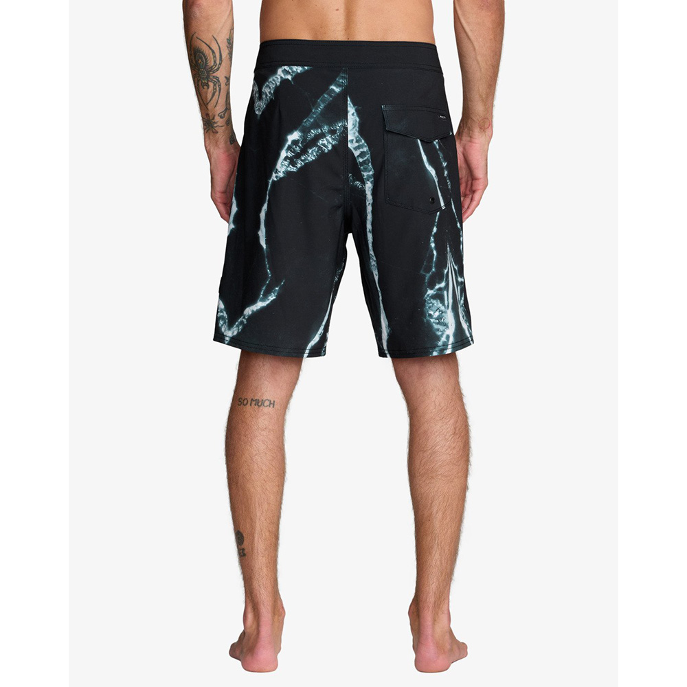BAÑADOR RVCA X CLAY BOARDSHORT TRUNK BLACK RESIN | Ropa Streetwear Online